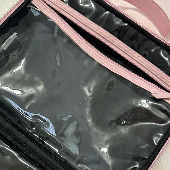 Betsey Johnson Pink Quilted Makeup Bag - Picture 10 of 10